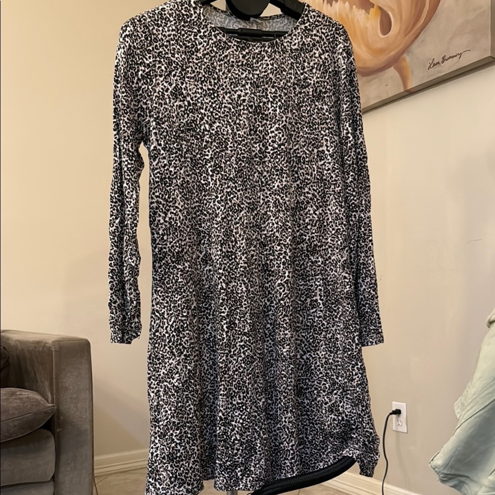 Old Navy Black And White Long Sleeve Casual Dress